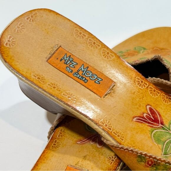 Miz Mooz Tooled Hand-Painted Leather Mules Boho Slip-On Round Toe EU 38 / 7.5–8 - Picture 4 of 16